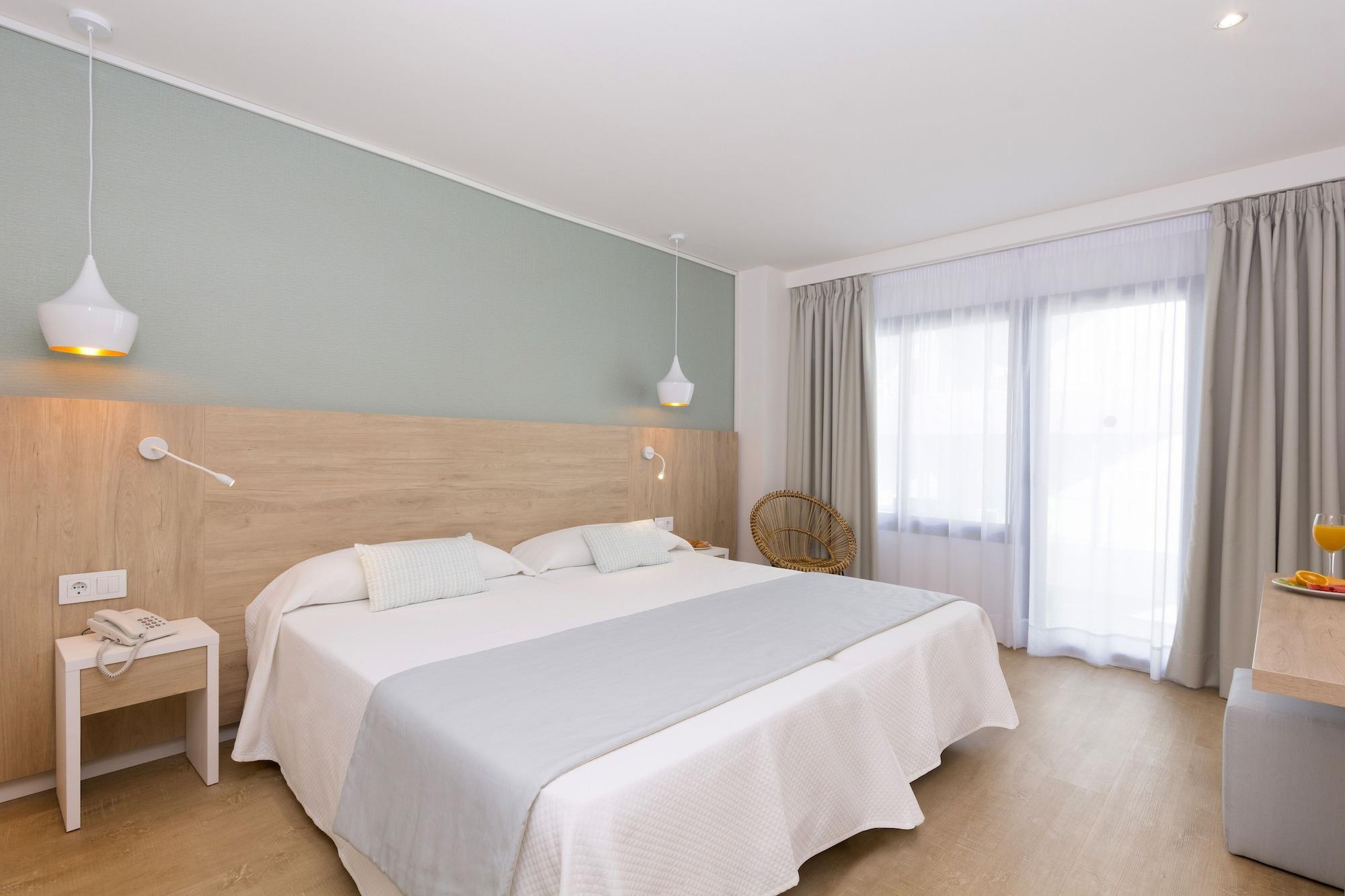 Hotel Hsm Regana - Adults Only Cala Ratjada  Exterior foto